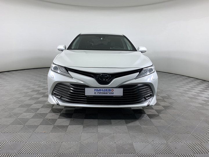 TOYOTA Camry 2.5, 2021 года, Автоматическая, БЕЛЫЙ
