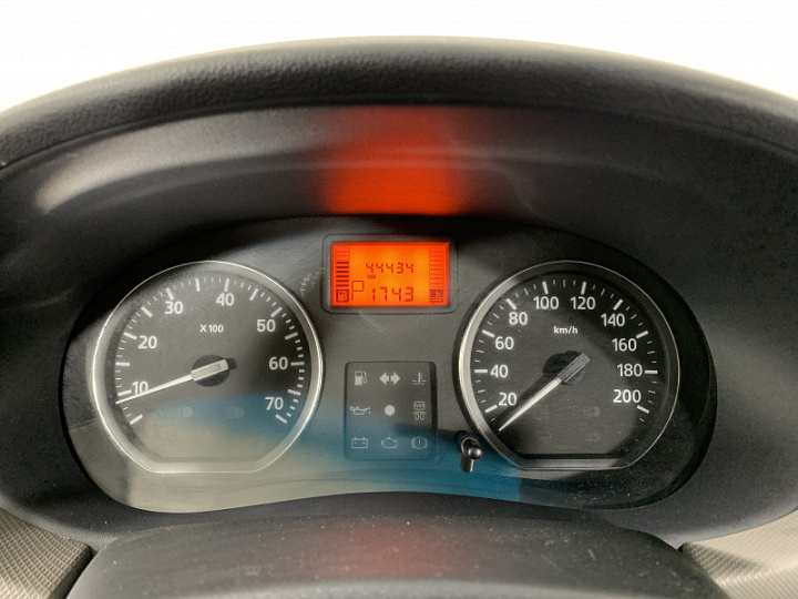 RENAULT Logan 1.6, 2012 года, Автоматическая, БЕЖЕВЫЙ