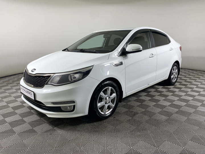 KIA Rio 1.6, 2016 года, Механика, Белый