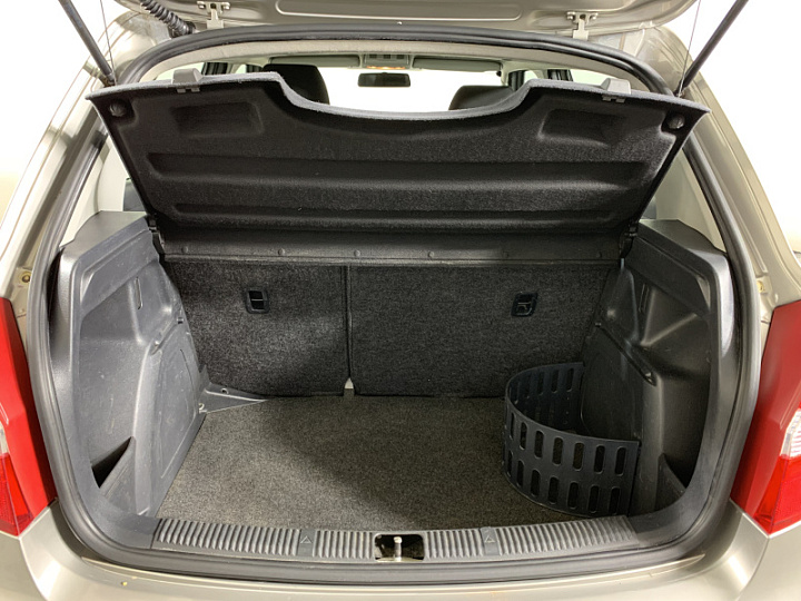 SKODA Fabia 1.6, 2010 года, Автоматическая, СЕРЫЙ