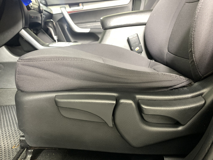 KIA Sorento 2.4, 2012 года, Автоматическая, Черный