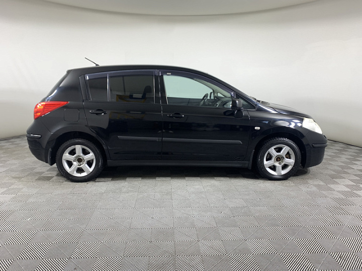 Nissan Tiida 1.6, 2010 года, Автоматическая, Черный