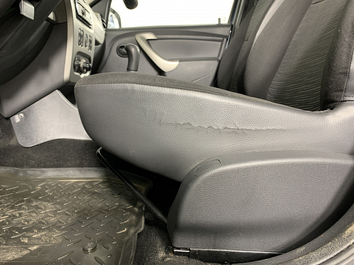 RENAULT Logan 1.6, 2010 года, Механика, СИНИЙ