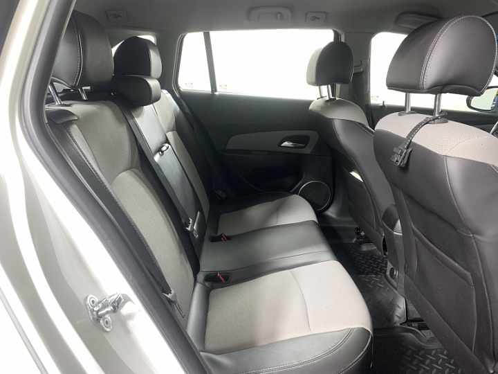 Chevrolet Cruze 1.8, 2013 года, Автоматическая, Белый