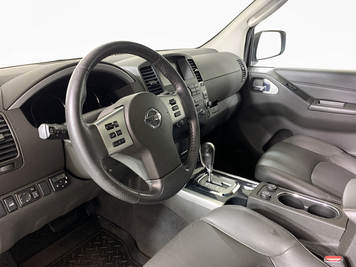 NISSAN Pathfinder 2.5, 2011 года, Автоматическая, БЕЛЫЙ