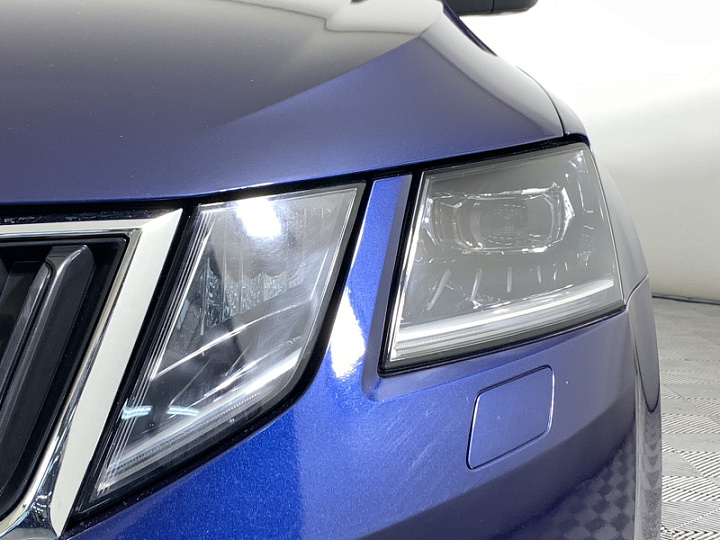 Skoda Octavia 1.8, 2017 года, Робот, ТЕМНО-СИНИЙ