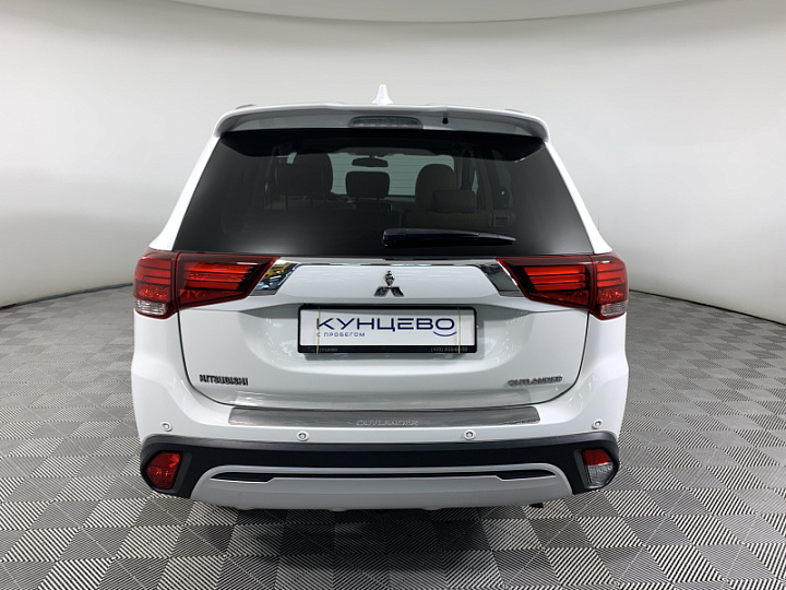 MITSUBISHI Outlander 2.4, 2020 года, Вариатор, БЕЛЫЙ