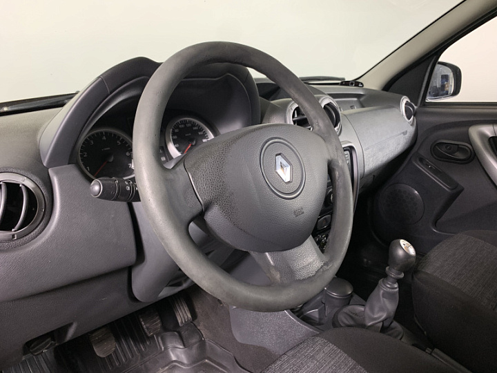 Renault Duster 1.6, 2013 года, Механика, Коричневый