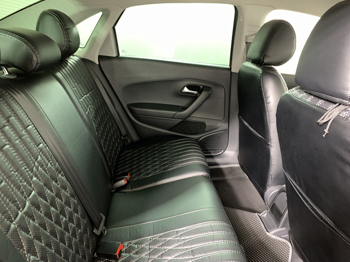 VOLKSWAGEN Polo 1.6, 2019 года, Механика, Серебристый