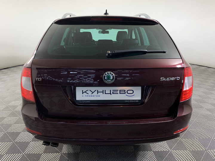 SKODA Superb 2, 2013 года, Робот, ТЕМНО-БОРДОВЫЙ