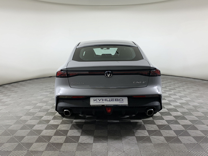 Changan UNI-V 1.5, 2024 года, Робот, Серый
