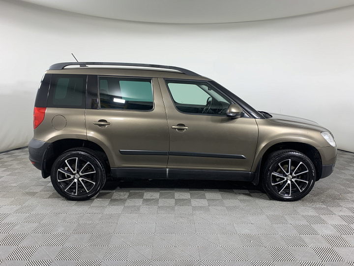 SKODA Yeti 2, 2013 года, Робот, КОРИЧНЕВЫЙ