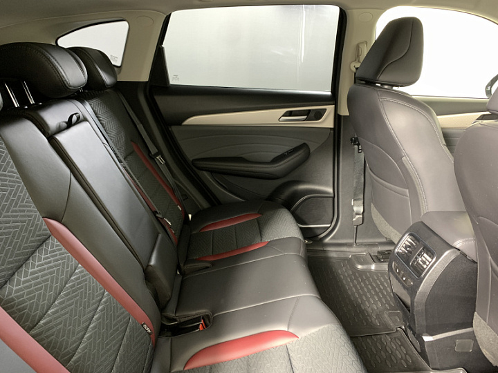HAVAL F7 1.5, 2023 года, Робот, ЧЕРНЫЙ