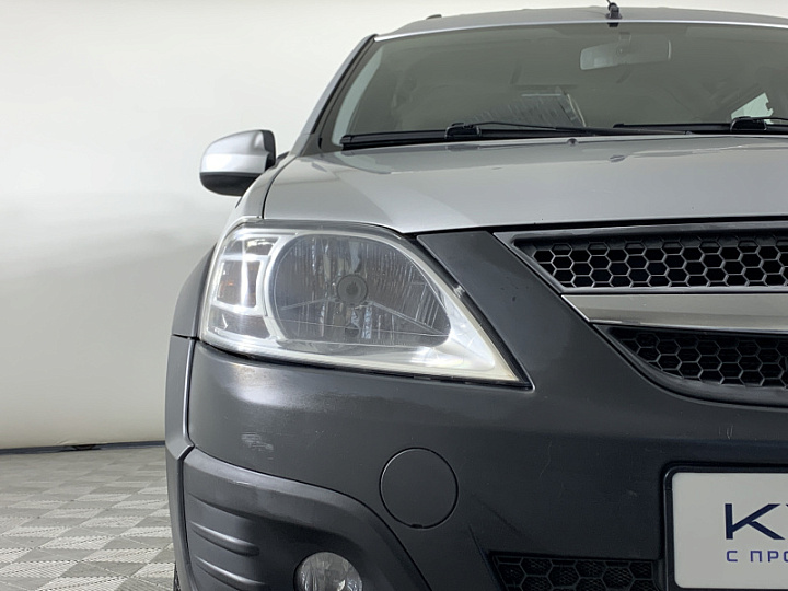 Lada Largus 1.6, 2018 года, Механика, Серебристый