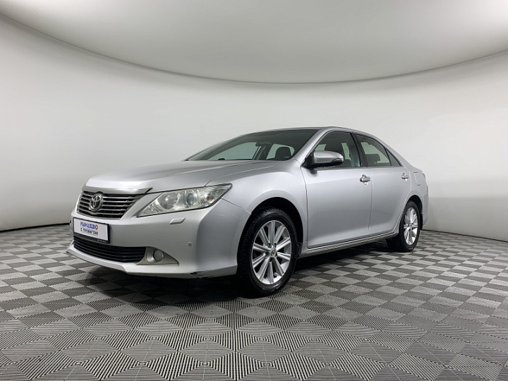 TOYOTA Camry 2.5, 2013 года, Автоматическая, Серебристый