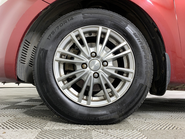 HYUNDAI i20 1.4, 2010 года, Механика, Вишневый