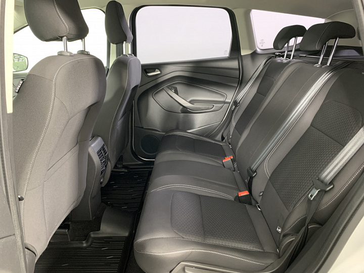 FORD Kuga 2.5, 2018 года, Автоматическая, Серебристый