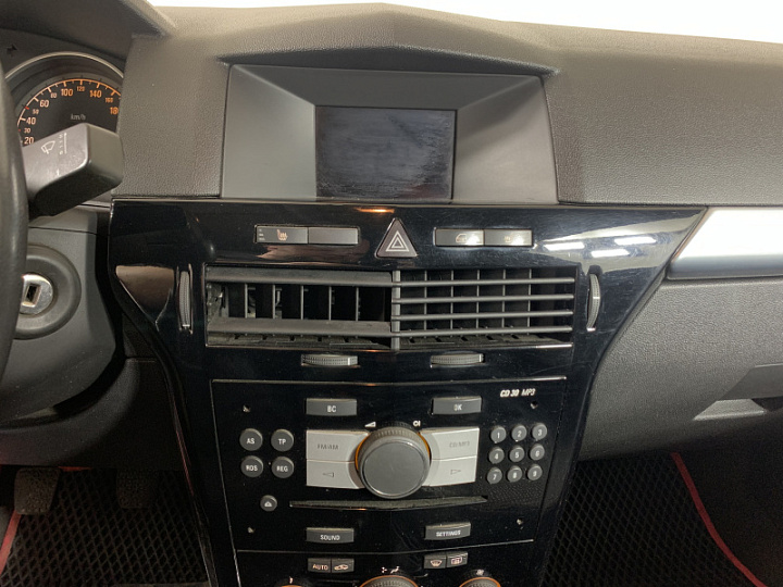 OPEL Astra 1.8, 2008 года, Механика, КРАСНЫЙ