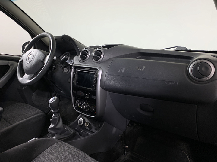 RENAULT Duster 1.6, 2012 года, Механика, КРАСНЫЙ