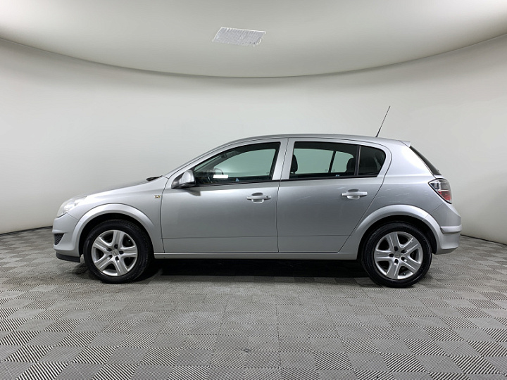 OPEL Astra 1.6, 2010 года, Робот, Серебристый