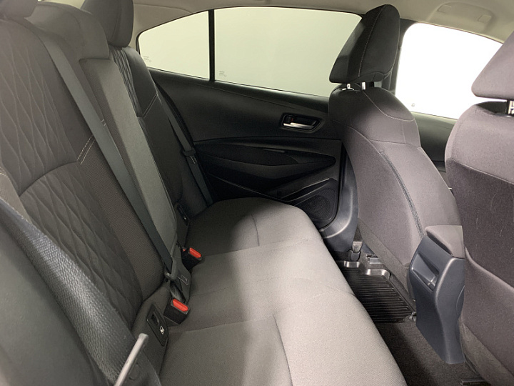 TOYOTA Corolla 1.6, 2022 года, Вариатор, БЕЛЫЙ