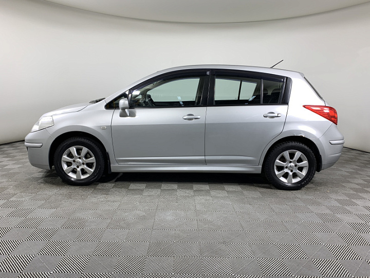 NISSAN Tiida 1.6, 2012 года, Механика, Серебристый