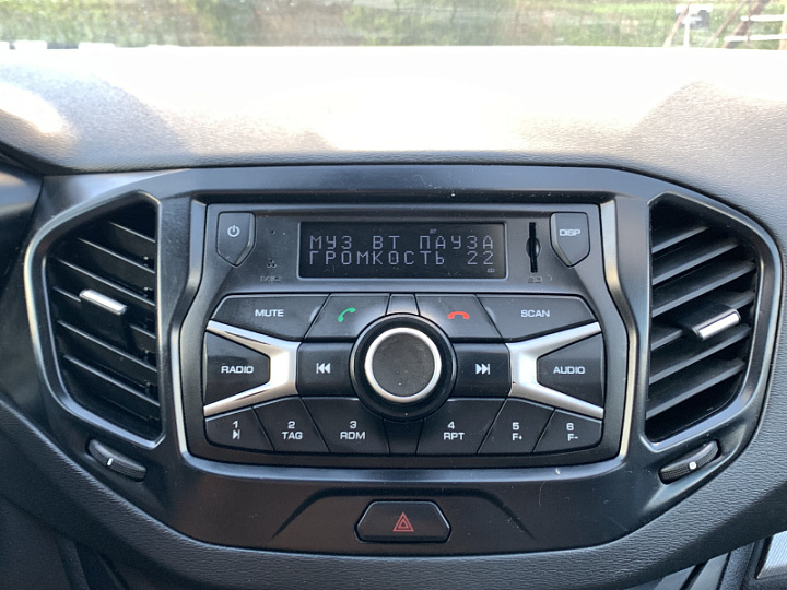 LADA (ВАЗ) Vesta 1.6, 2019 года, Механика, Белый