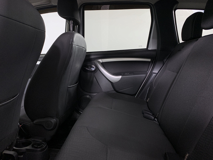 NISSAN Terrano 2, 2018 года, Механика, Серебристый