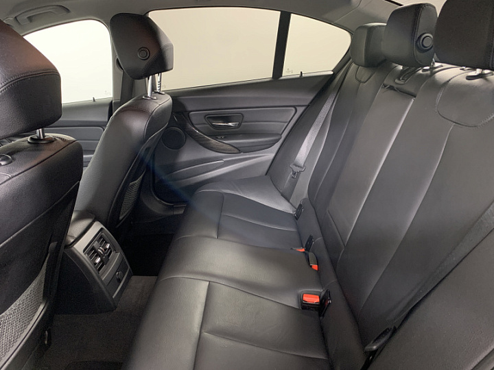BMW 3 серии 2, 2013 года, Автоматическая, ЧЕРНЫЙ