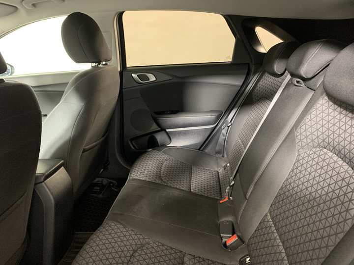 KIA Ceed 1.6, 2020 года, Автоматическая, Черный перламутр