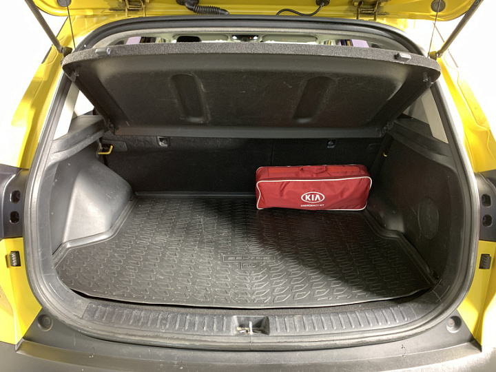 KIA Seltos 2, 2021 года, Автоматическая, ЖЕЛТЫЙ