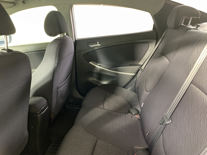 HYUNDAI Solaris 1.6, 2012 года, Автоматическая, СЕРЫЙ