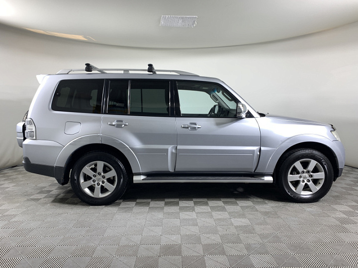 MITSUBISHI Pajero 3.8, 2007 года, Автоматическая, Серебристый
