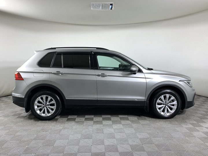 Volkswagen Tiguan 1.4, 2021 года, Робот, Серый