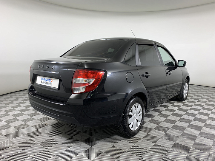 Lada Granta 1.6, 2018 года, Механика, ЧЕРНЫЙ