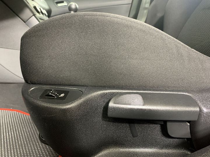PEUGEOT 308 1.6, 2010 года, Механика, КРАСНЫЙ