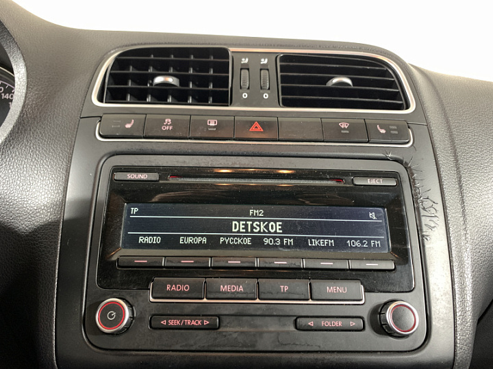 VOLKSWAGEN Polo 1.6, 2011 года, Автоматическая, ВИШНЕВО-КРАСНЫЙ
