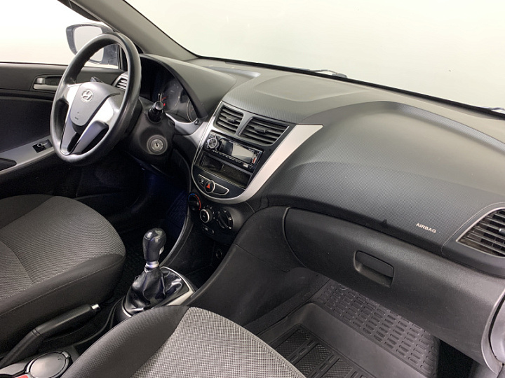 HYUNDAI Solaris 1.4, 2011 года, Механика, Серо-голубой