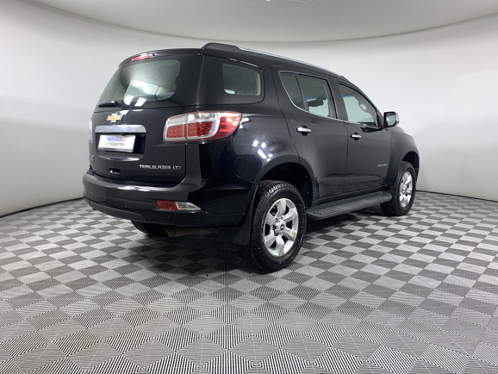 CHEVROLET TrailBlazer 2.8, 2014 года, Автоматическая, Черный металлик