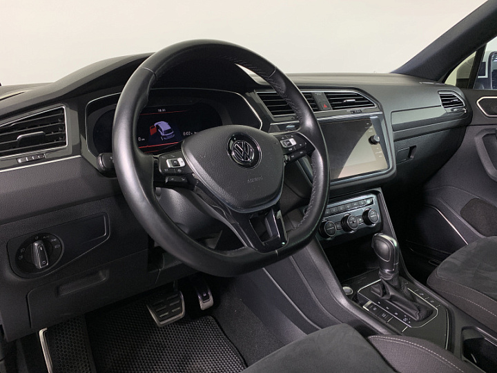 VOLKSWAGEN Tiguan 1.4, 2018 года, Робот, БЕЛЫЙ