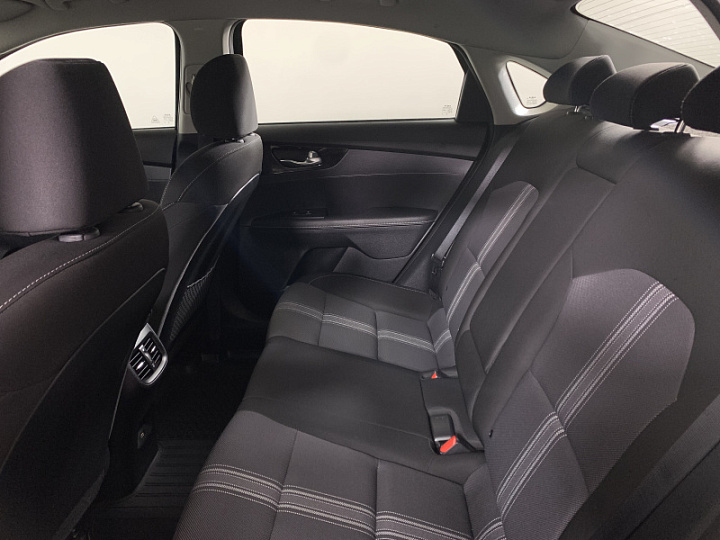 KIA Cerato 1.6, 2021 года, Автоматическая, ЧЕРНЫЙ