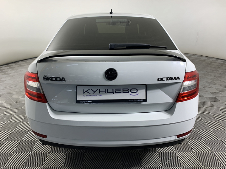 SKODA Octavia 1.4, 2019 года, Робот, БЕЛЫЙ