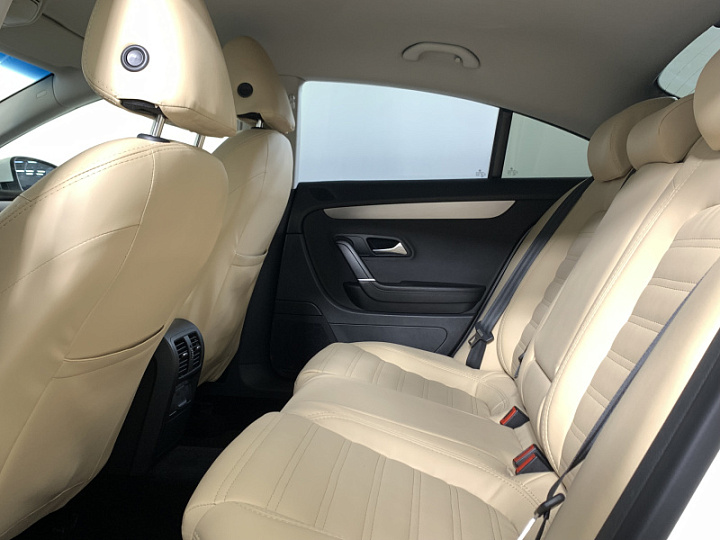 Volkswagen Passat CC 1.8, 2011 года, Робот, Белый