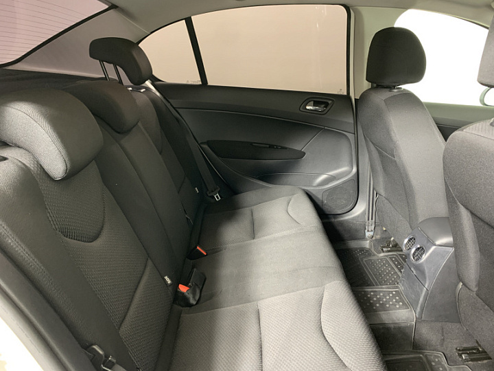 PEUGEOT 408 1.6, 2013 года, Автоматическая, БЕЛЫЙ