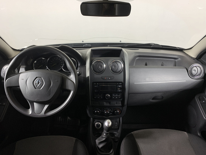 RENAULT Duster 1.6, 2015 года, Механика, ЧЕРНЫЙ