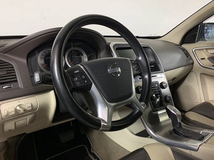 VOLVO XC60 2.4, 2013 года, Автоматическая, Бронзовый