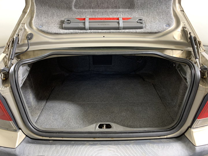 VOLVO S60 2.4, 2001 года, Автоматическая, ЗОЛОТОЙ