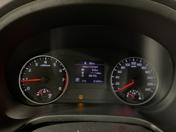 KIA Seltos 1.6, 2021 года, Автоматическая, СЕРЫЙ