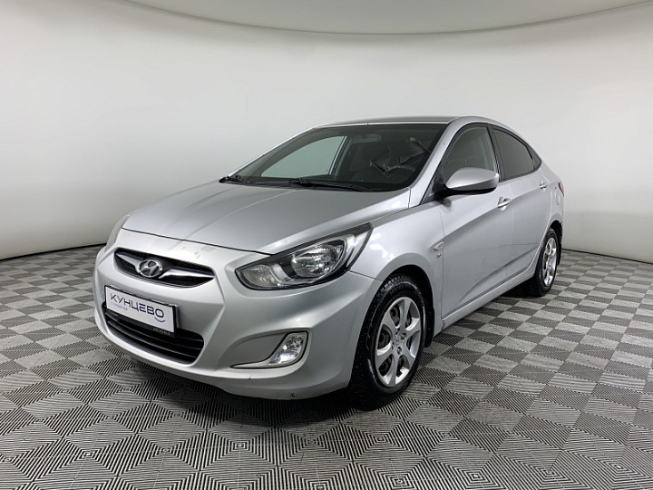 HYUNDAI Solaris 1.6, 2012 года, Автоматическая, Серебристый