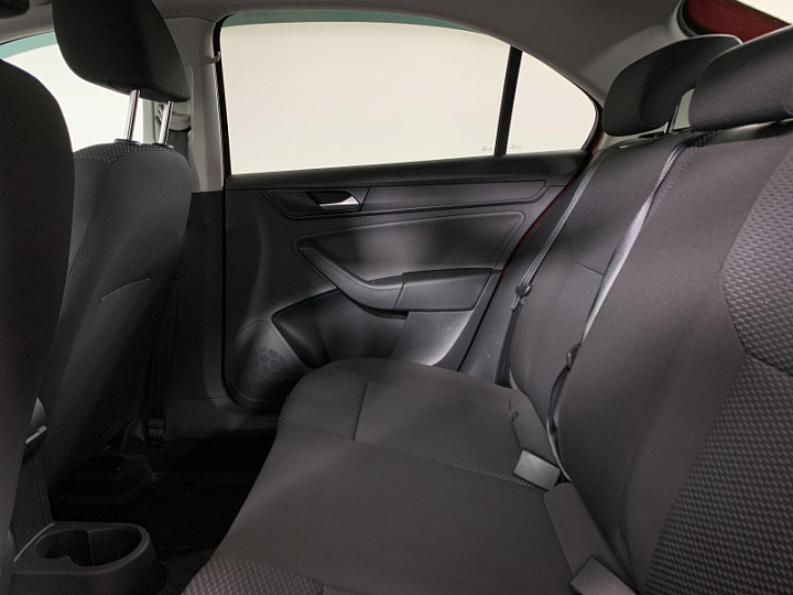 VOLKSWAGEN Polo 1.6, 2020 года, Автоматическая, КРАСНЫЙ